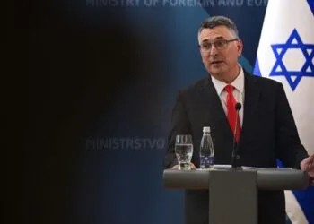 Israel strips Dutch diplomats’ status over settlement goods ban