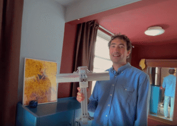 Max heeft een lampenverslaving: ‘Deze lamp mag van mijn vriend niet in de woonkamer staan’