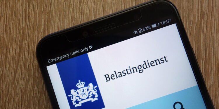 Hundreds of thousands more to pay tax on savings, NOS says