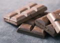 mannen doen tot 18 extra herhalingen na ruiken aan chocolade tijdens hun workout